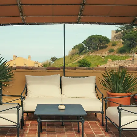 La Ponche Hotel