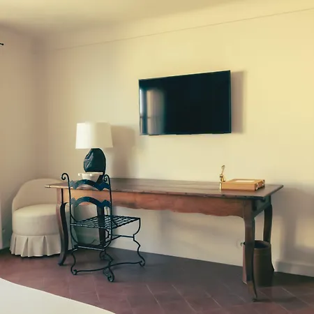 La Ponche Hotel 5*