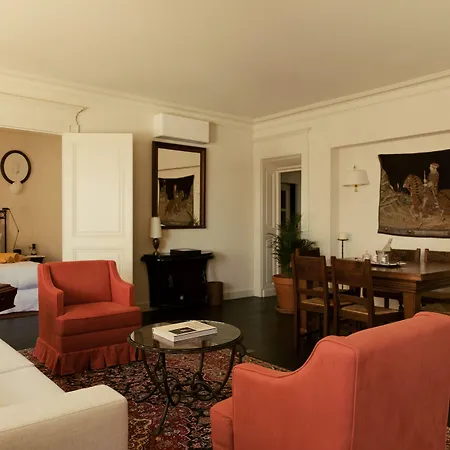 La Ponche Hotel