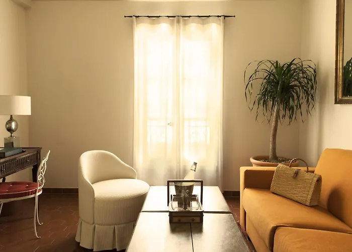 La Ponche Готель Сен-Тропе